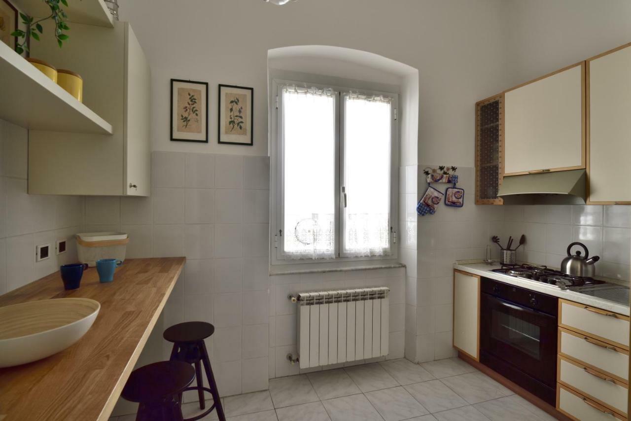 Apartamento Il Faro Dei Poeti Lerici Exterior foto
